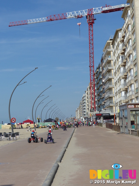 FZ015989 Promenade on De Panne beach